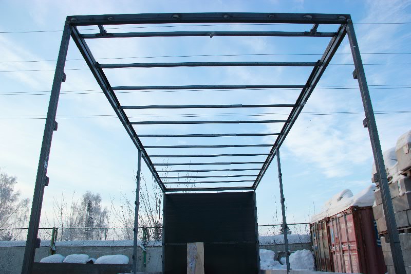 Каркас со сдвижной крышей для грузового автомобиля